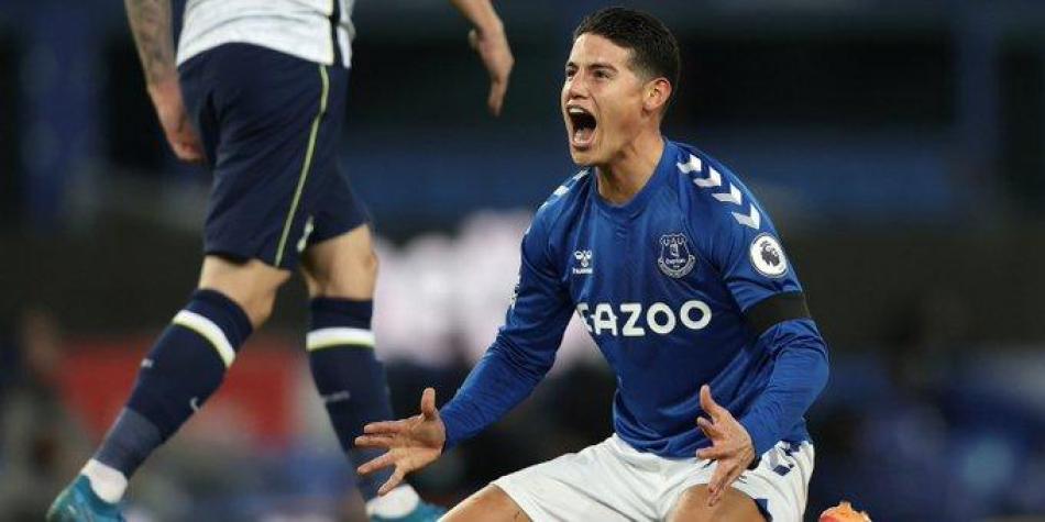 Ancelotti obliged James Rodriguez to do duty for the team that previous players seldom do for their teammates