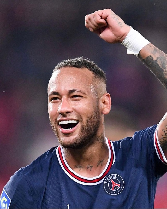 Neymar - The Flamboyant Brazilian Football Star Who’s 'Almost' Elite?