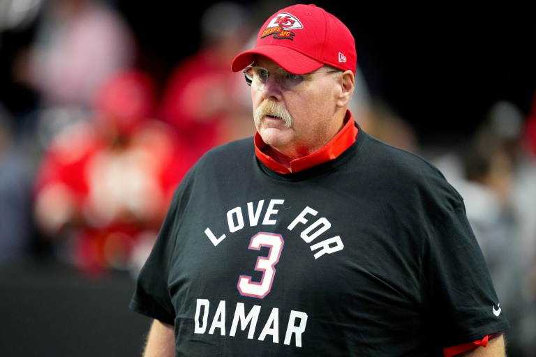 Damar Hamlin Thanks Fans As The Raiders And Chiefs Show Their Support