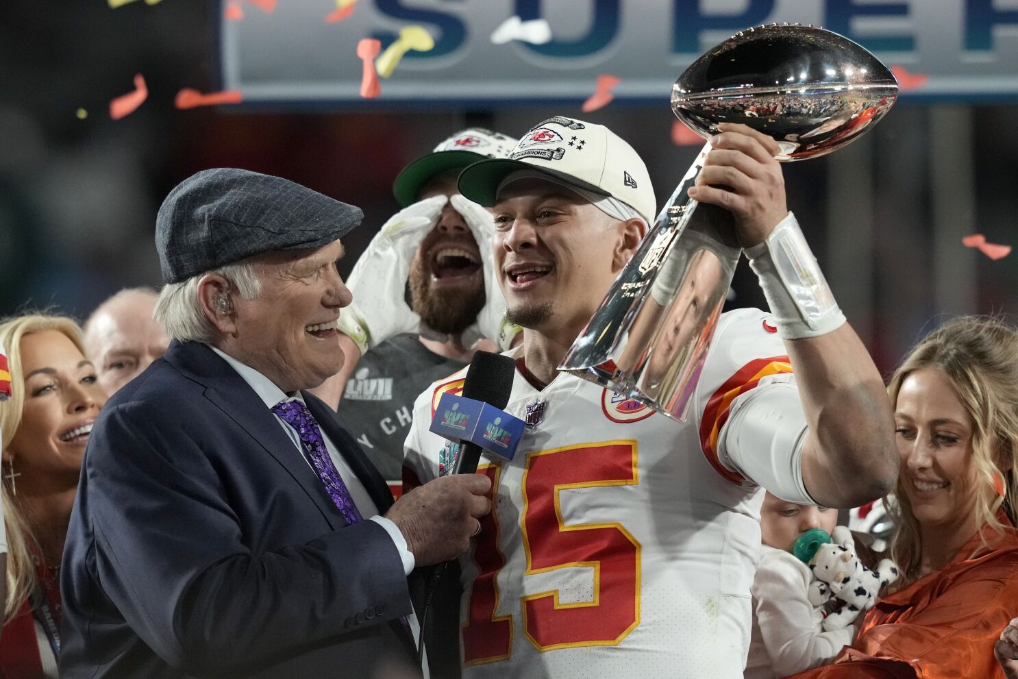 Kansas City Chiefs Stage Epic Comeback To Defeat Philadelphia Eagles