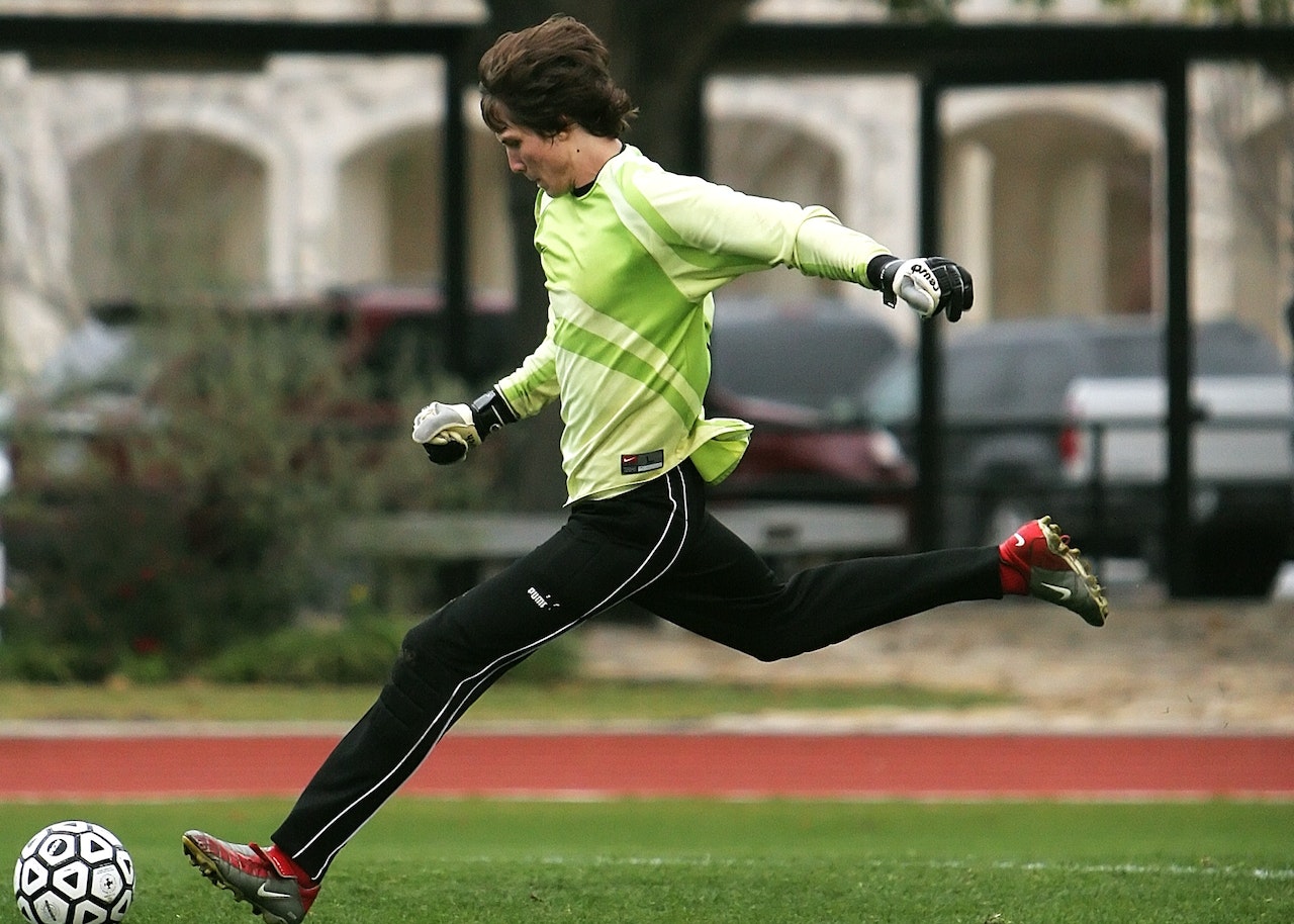 Soccer Betting Tips From Professional Tipsters - The Role Of Luck In It