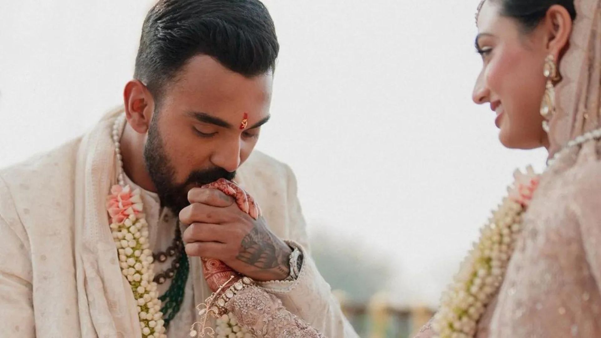 Meet KL Rahul Stunning Wife And Know Her Biography And Net Worth