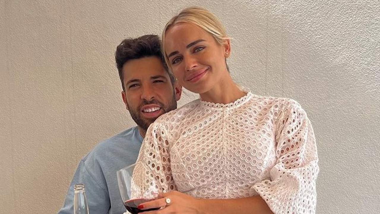 Who Is Jordi Alba’s Wife And Discover Romarey Ventura’s $2M Net Worth And Instagram Fame